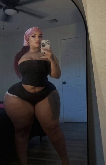 Full leaked Therockstardomina/ private onlyfans photo