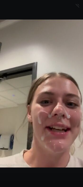 Full leaked Who is this private onlyfans photo