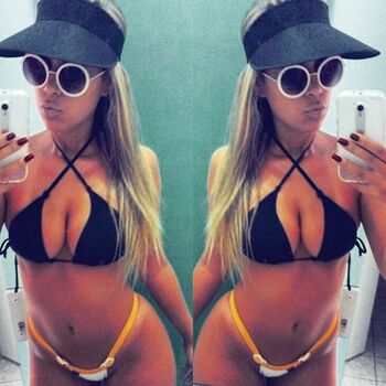 Women In Bikinis