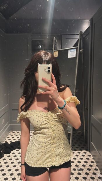 Full leaked Yukiifoxx page private onlyfans photo