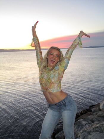 Full leaked Zara larsson private onlyfans photo